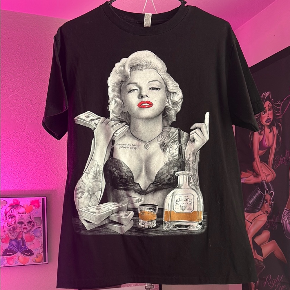 Graphic Marilyn Monroe Women's Top🖤✨